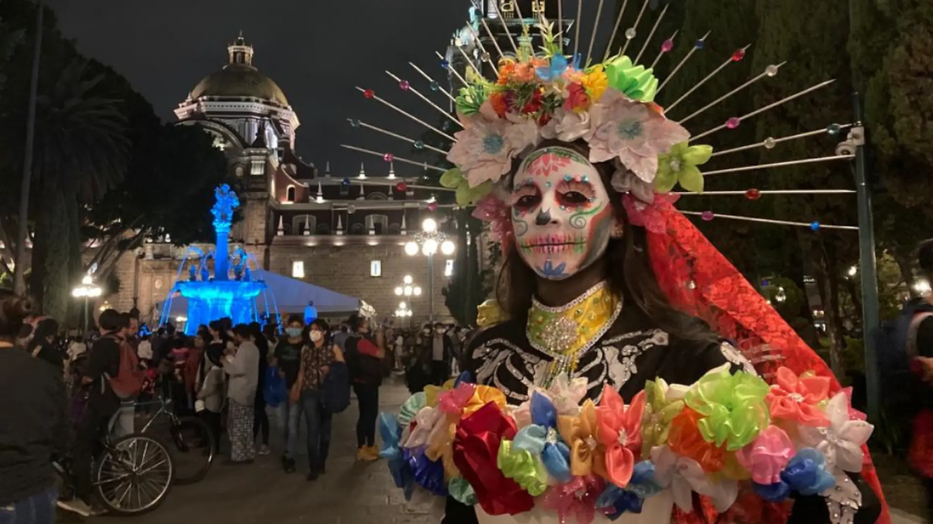 Recorrido de Catrinas 2 una actividad para toda la familia en la temporada de Día de Muertos